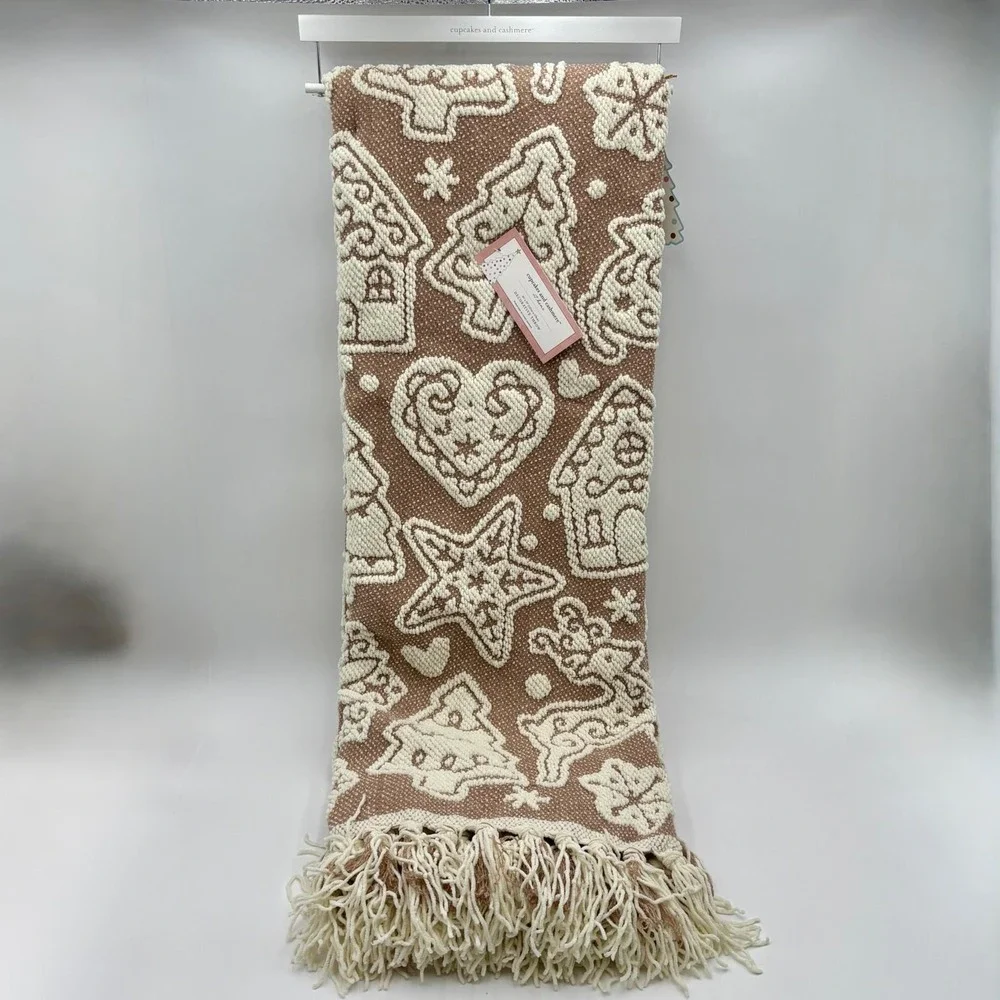 Cupcakes and Cashmere Throw Blanket Decorative Christmas Holiday‎ Gingerbread
